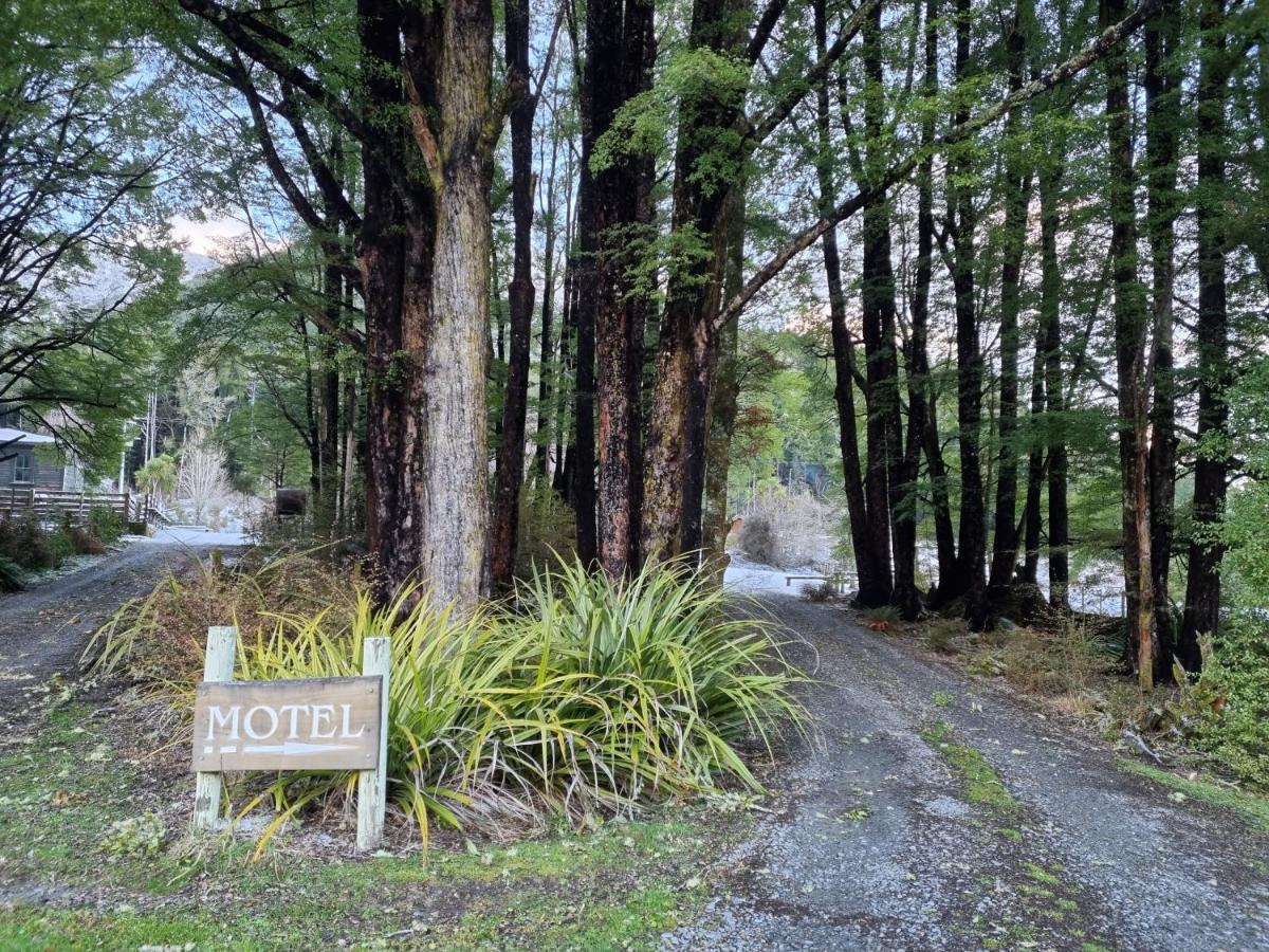 Lewis Pass Motels Springs Junction エクステリア 写真